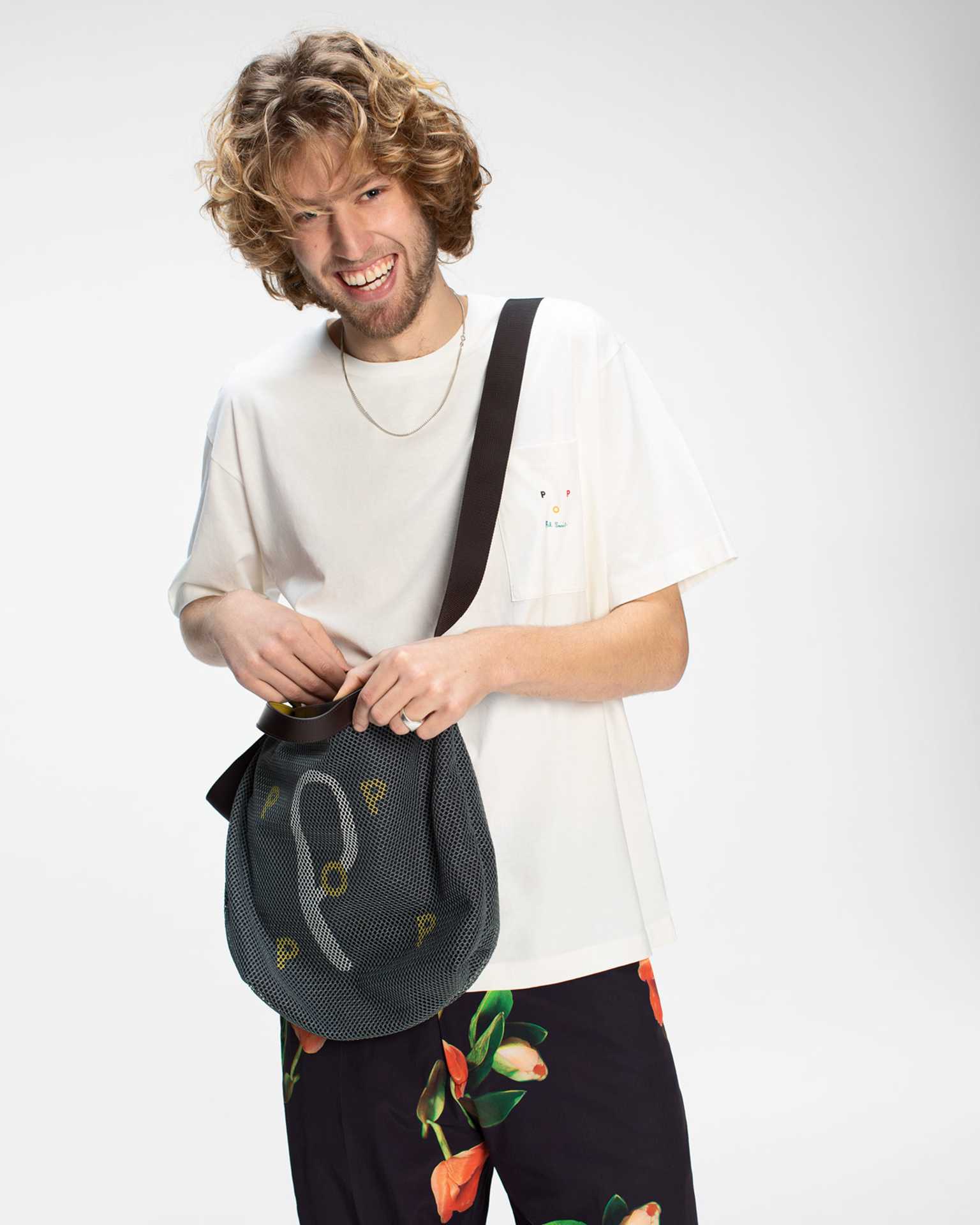 本店は Pop Trading Company バッグ